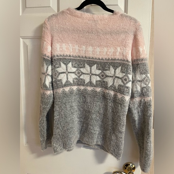 NWT Eyelash Sweater - Picture 4 of 5